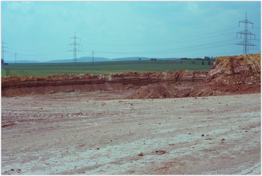 KleinSeelheim80er_Ziegelei_tongrube_04.jpg