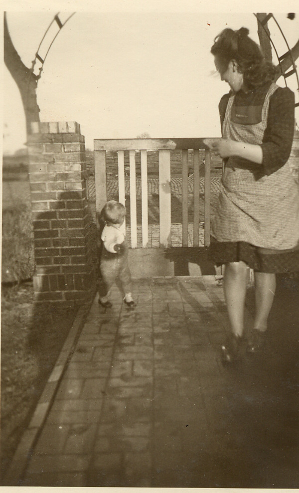 Herta und Gepko Cipa 1943 in Bockhorn