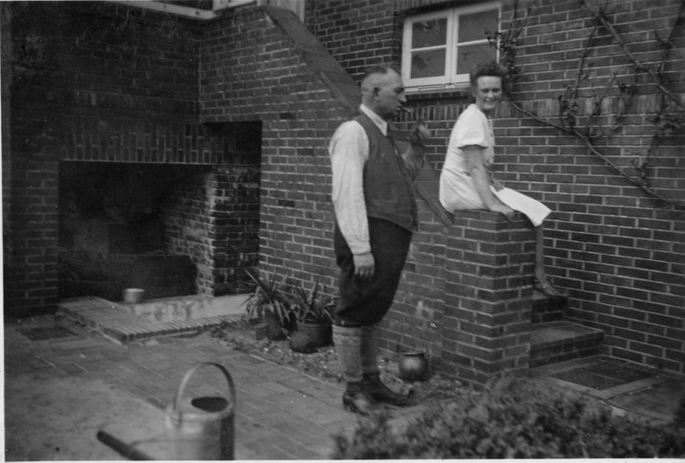 Bockhorn, Theophil Cipa sen und seine Schwiegertochter Herta Cipa 1943