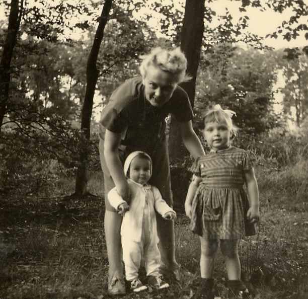 Herta Cipa, Ellen Cipa und Enno Cipa 1952