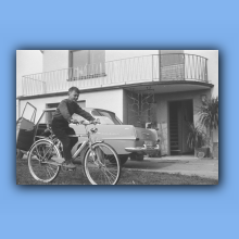 Enno Cipa und sein neues Fahrrad in Hunfeld